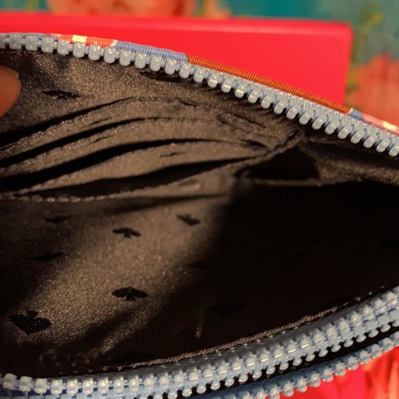 NWT! Kate spade Wristlet - Picture 10 of 16